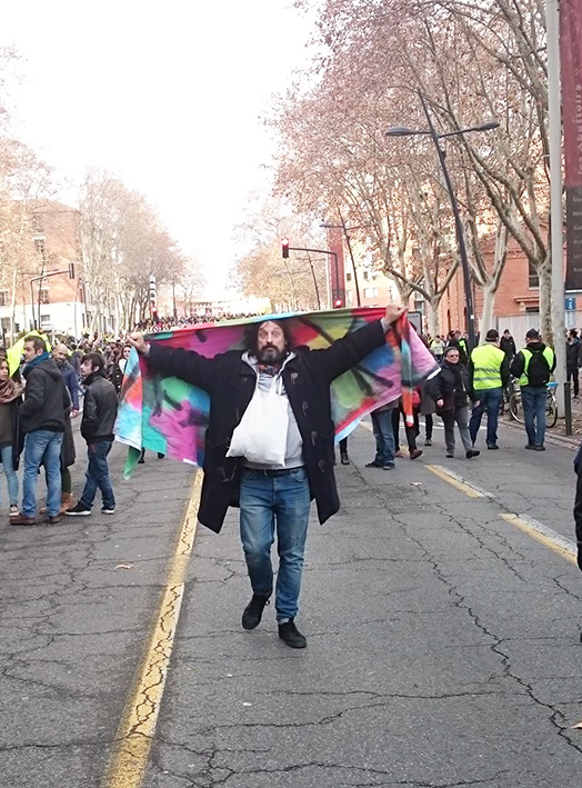 Manuel Pomar art contemporain contemporary art Toulouse dérive amertume dessin histoire pop référence nature culture peinture Golgotha Golgotha picnic théâtre Garonne peinture spray techniques mixtes mix media drawing image picture abstrait abstrait peinture flag drapeau performance happening action live Life painting