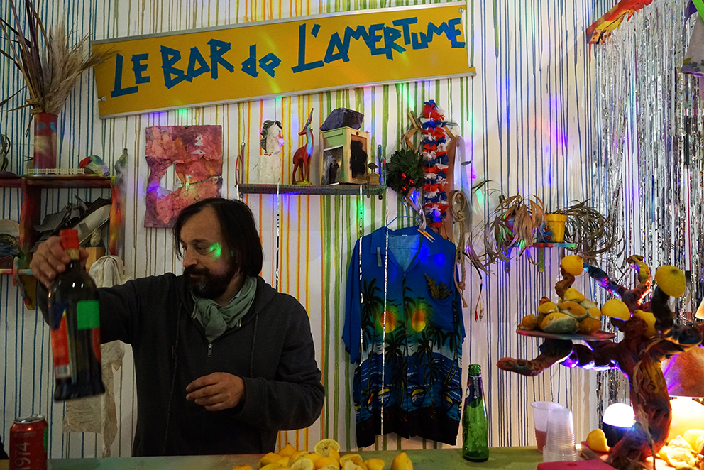 Manuel Pomar art contemporain contemporary art Toulouse dérive amertume dessin histoire pop référence nature culture techniques mixtes mix media painting abstrait painting peinture peinture abstraite alcool Suze Campari cocktail bartender bar culture modernité Colors Pop culture appropriation