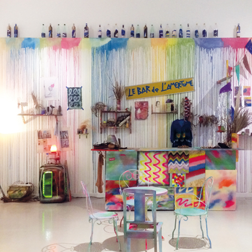 installation Manuel Pomar art contemporain bar de l'amertume Colors contemporary art painting
