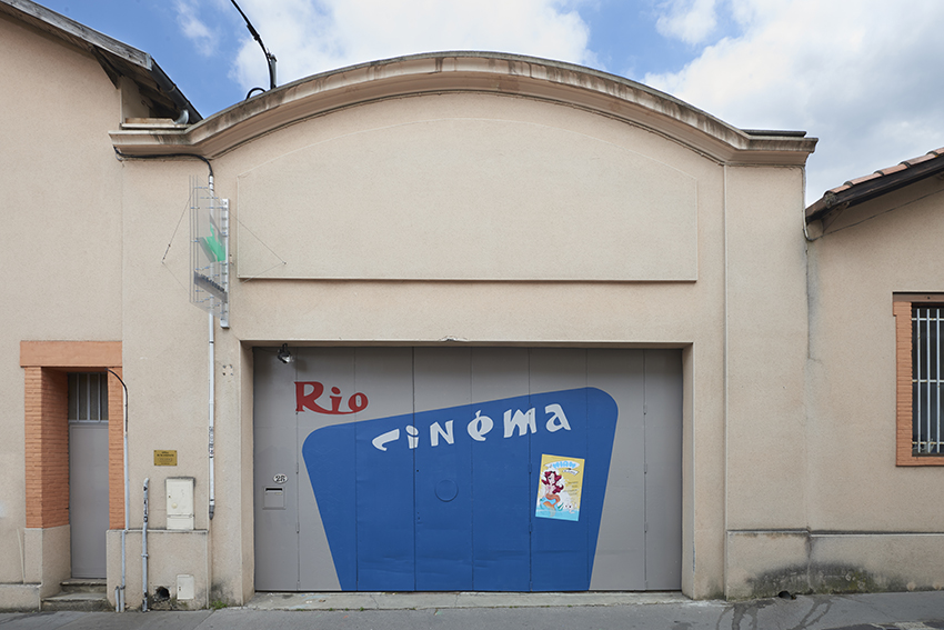 art contemporain Occitanie Toulouse contemporary art curator commissariat d’exposition commissaire Manuel Pomar installation Mademoiselle Kat Camille Lavaud Sète cinéma art populaire CLAP MIAM Hervé Di Rosa Pop Galerie Guy Brunet Michel Gondry Elvis Presley