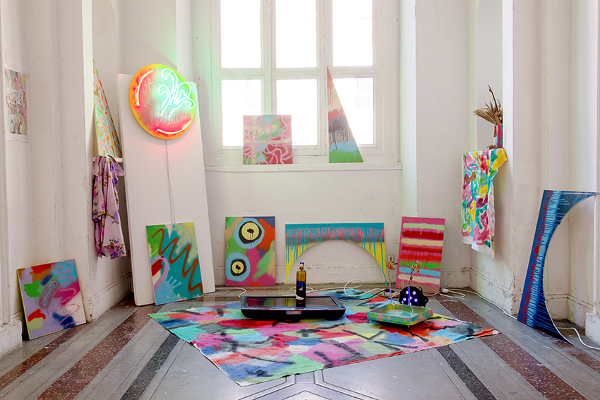 Manuel Pomar art contemporain contemporary néon néon light enseigne neon sign signs art Toulouse dérive amertume dessin histoire pop référence nature culture techniques mixtes mix media painting abstrait painting peinture peinture abstraite alcool Suze Campari cocktail bartender bar culture modernité Colors Pop culture appropriation