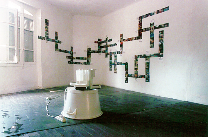 art contemporain contemporary art collectif d'artistes collective people portrait de groupe 330 330+1 Bret Easton Ellis École des Beaux Arts de Toulouse étudiant étudiants art school Stéphane Arcas Jean Pommiès Nicolas Gout Manuel Pomar Bleu Bleu le 22 Lycée Raymond Naves Black Star Hulk il manque Hulk dans un coin