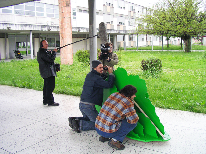 ALaPlage ALP le collectif art contemporain collectif d'artistes collective people vivons groupés alp le collectif alaplage Toulouse art contemporain contemporary art artist run space Occitanie années 90 nineties boulevard des Minimes fleuriste enseigne étudiants apprentis ENAC École Nationale d'Aviation Civile Liberto Perez Zébra 3 Buy-Sellf Collectif BGL Canada Québec